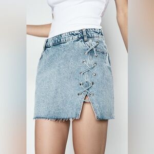 ZARA Denim Jean Skirt Women’s L Mini Raw Hem Side Lace Med Wash Western Festival